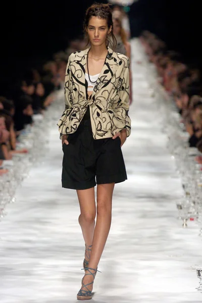 Look 60